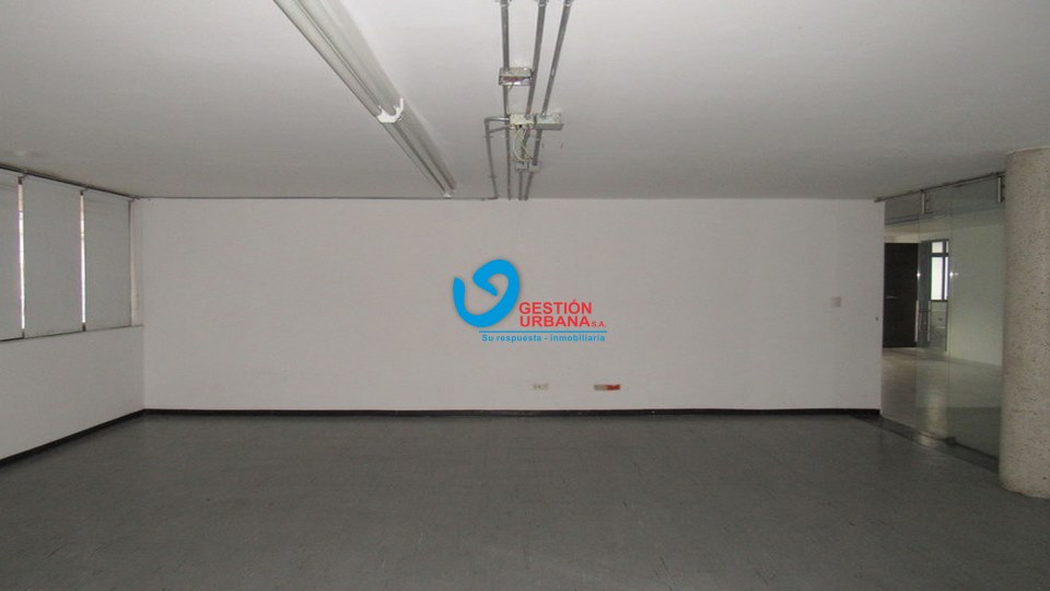 2967F4.jpg