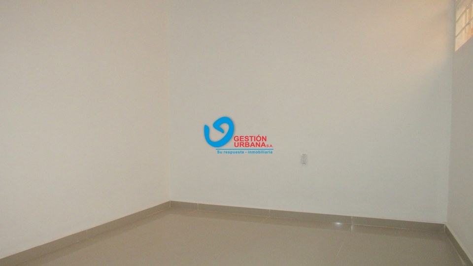 3980F3.jpg