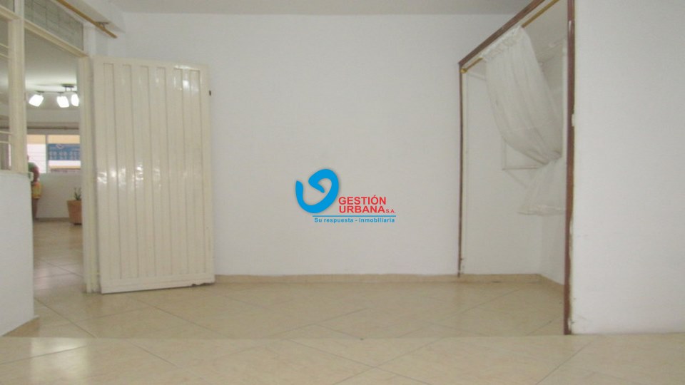 4022F2.jpg