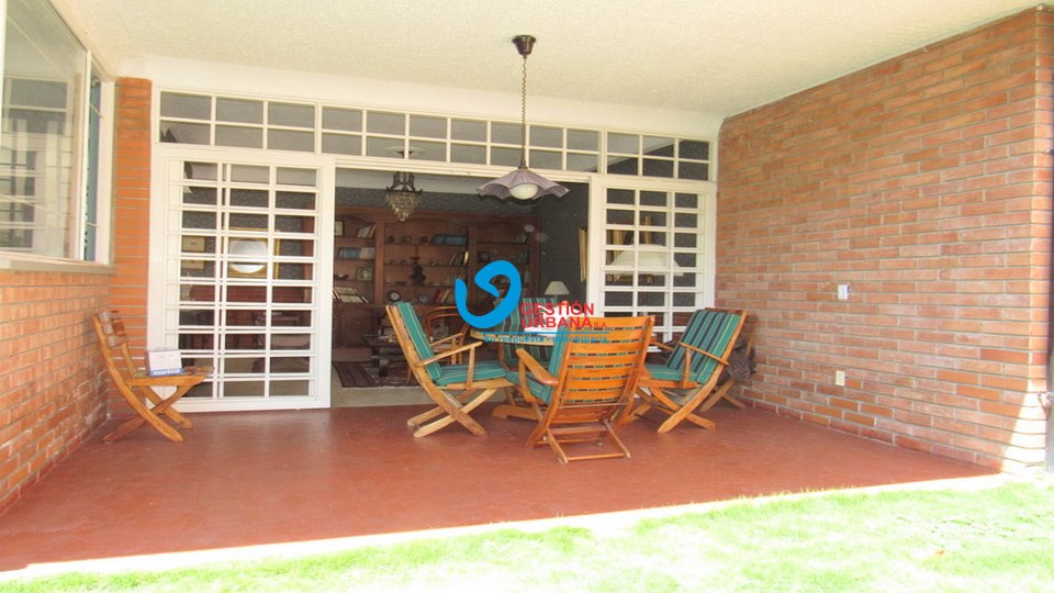4025F13.jpg