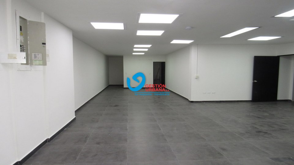 4094F7.jpg