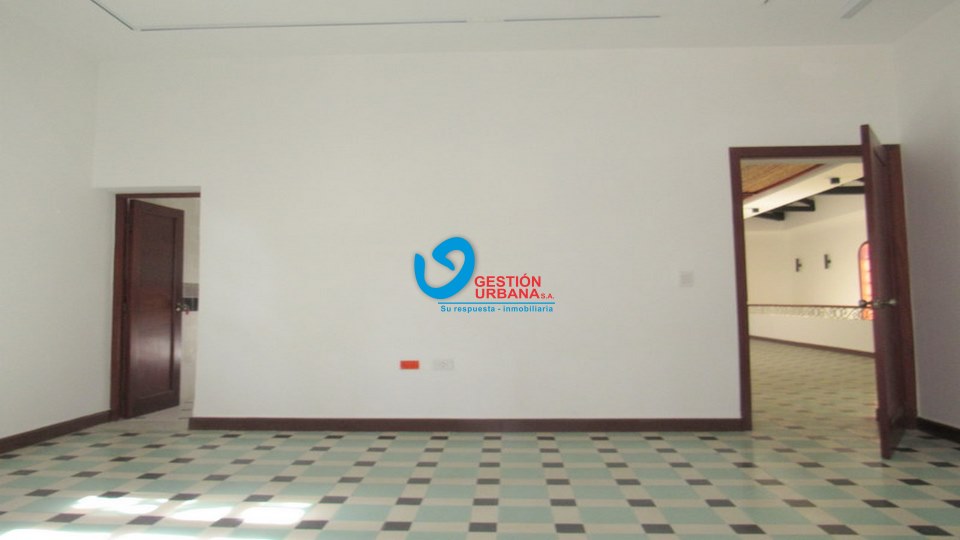 4108F22.jpg