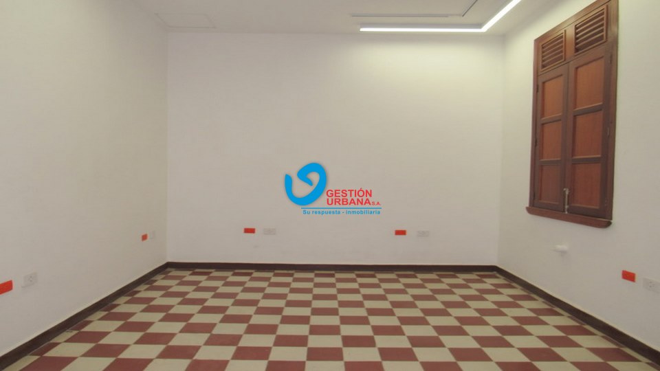 4108F4.jpg