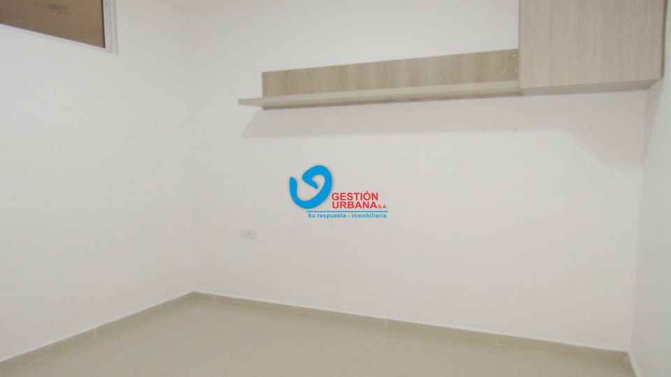 4126F12.jpg