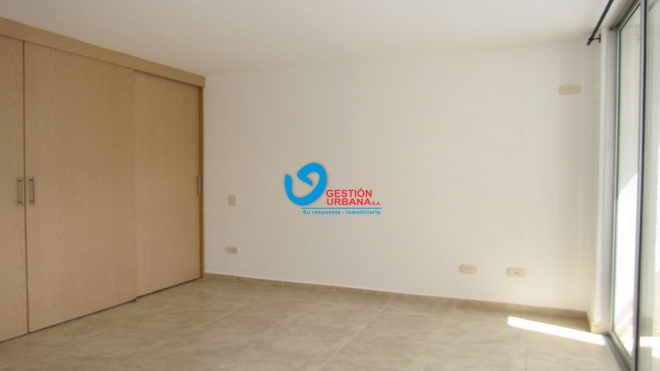 3850F5.jpg