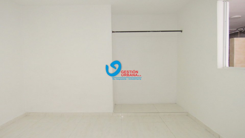 3522F10.jpg
