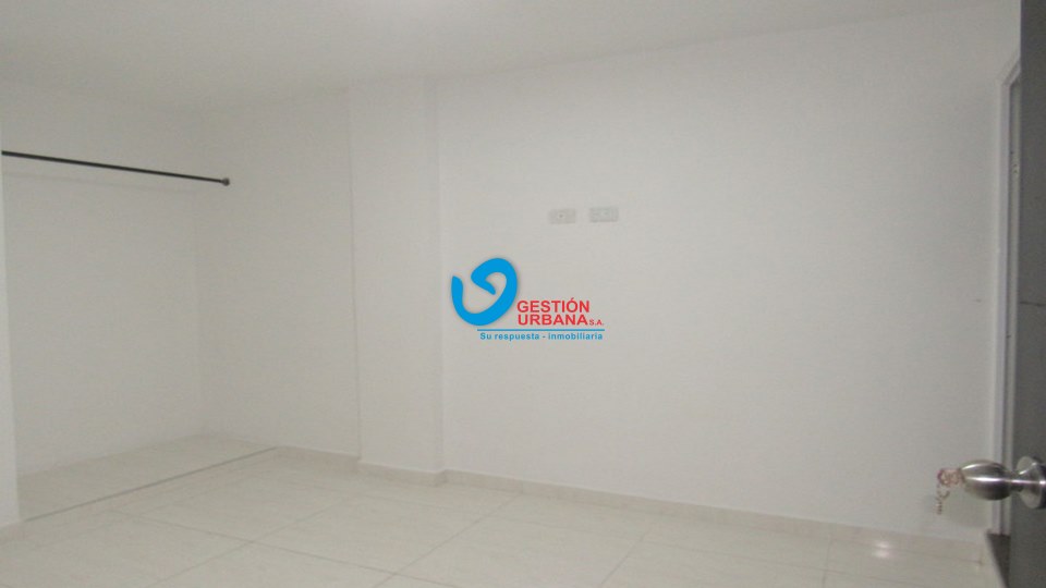 3522F11.jpg