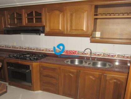 ALTOS DE CABECERA-APARTAMENTO-Código 3693