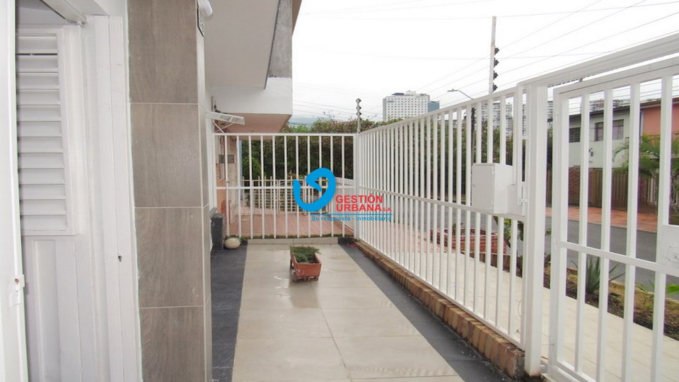 3854F8.jpg