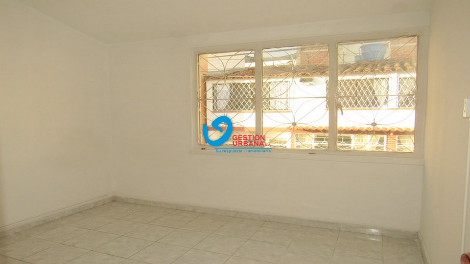 4173F15.jpg