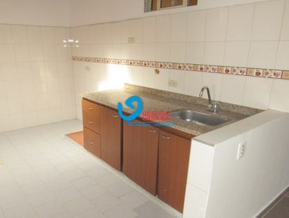 SAN MIGUEL-APARTAMENTO-Código 1979