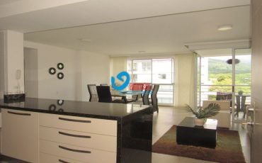 CONDOMINIO ABADIAS-APARTAMENTO-Código 4234