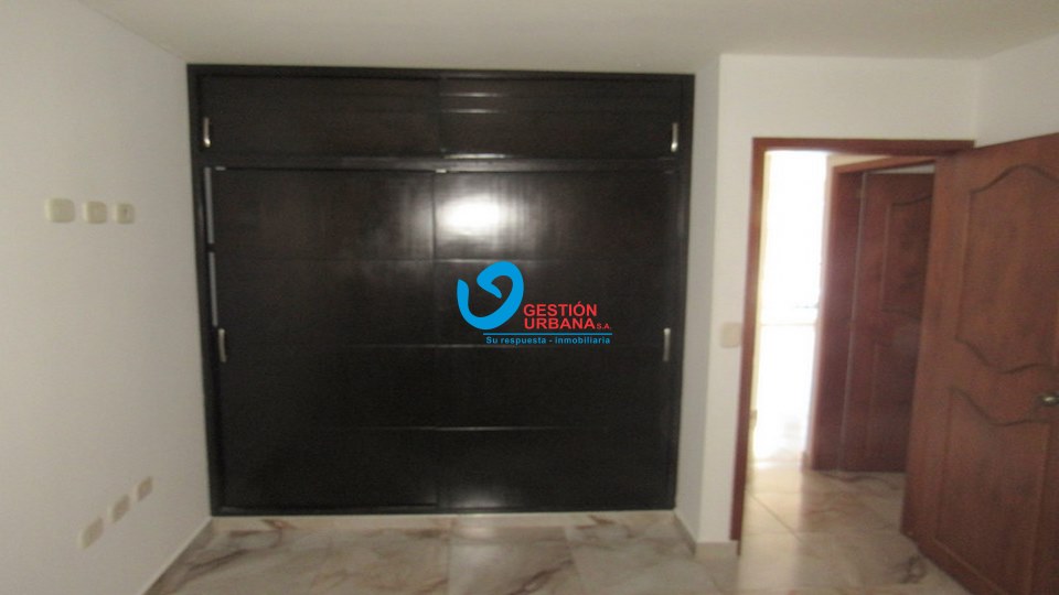 3540F6.jpg