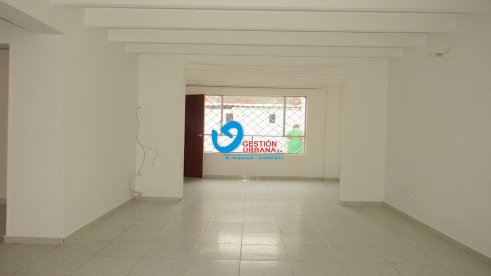 4049F19.jpg