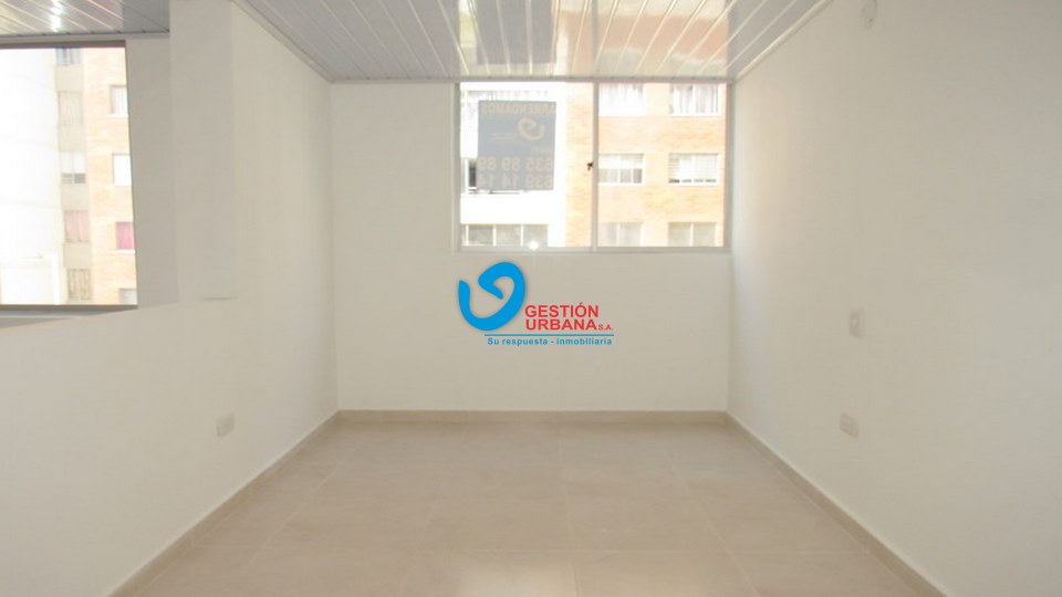 4235F11.jpg