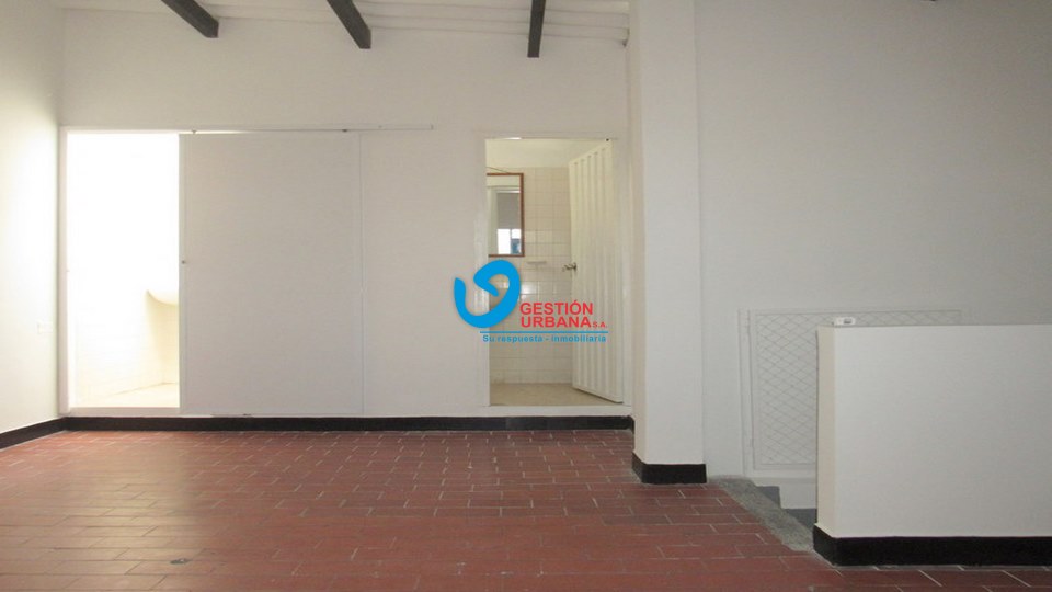 423F11.jpg