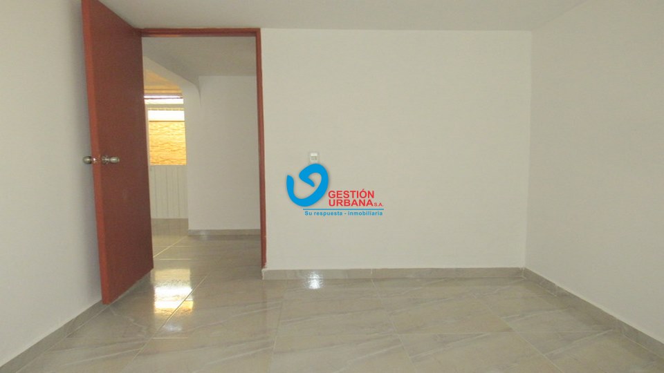 3927F15.jpg