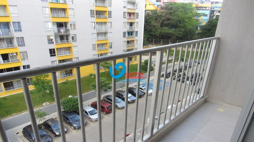 4244F9.jpg