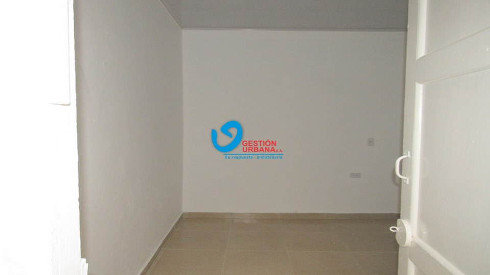 875F11.jpg