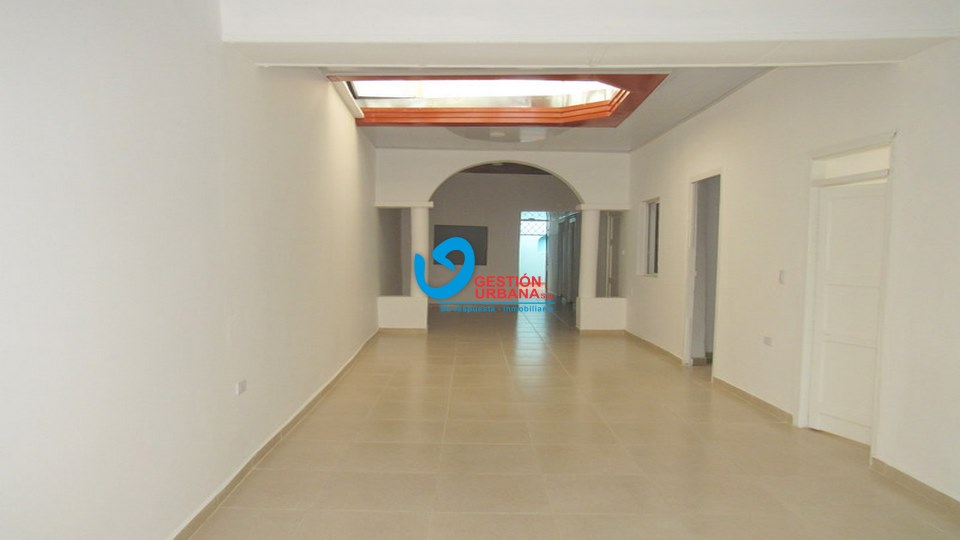 875F9.jpg