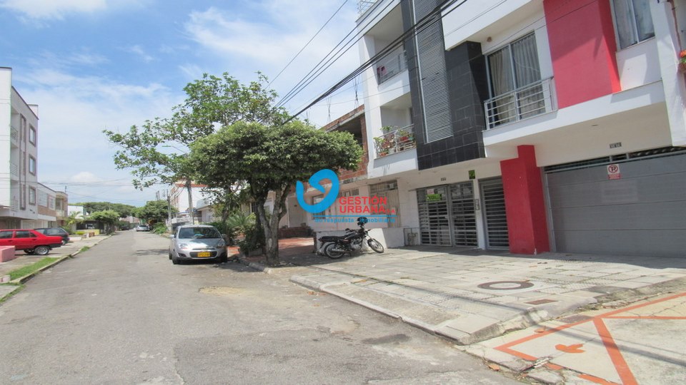 2141F3.jpg