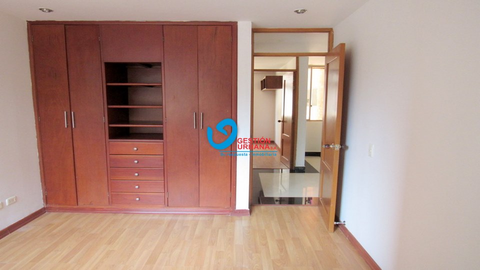 472F3.jpg
