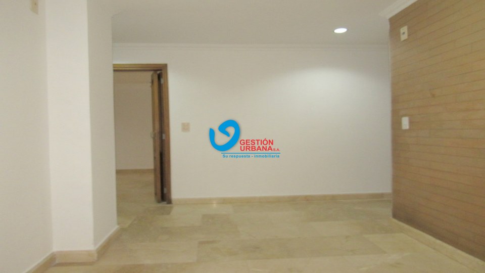 1115F18.jpg