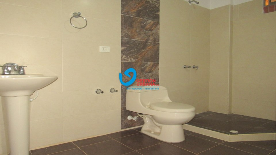 4048F26.jpg