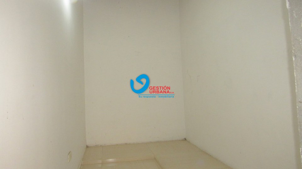 4048F8.jpg