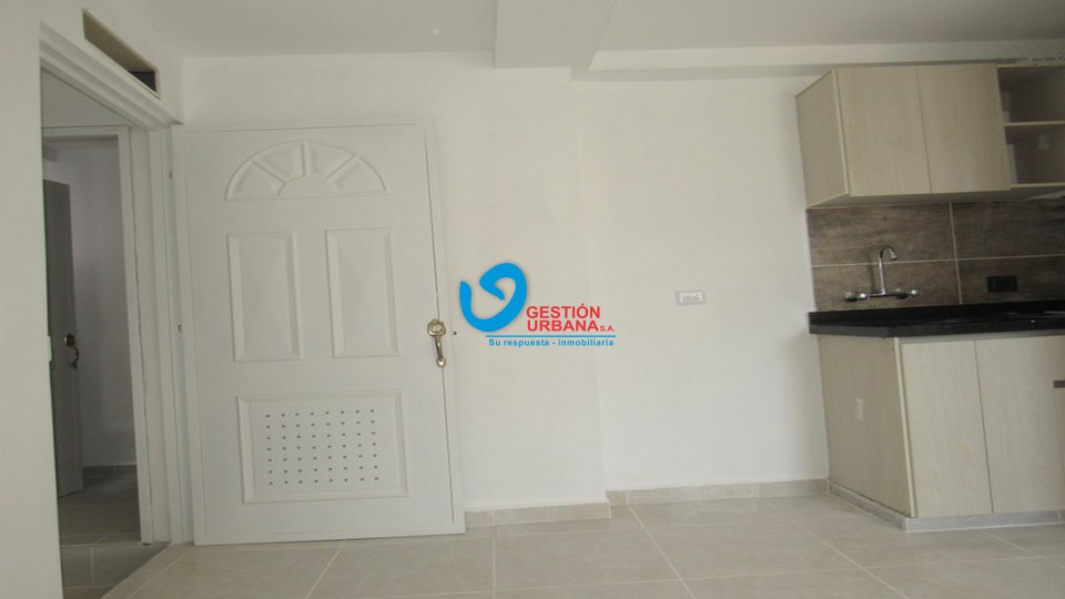 4267F3.jpg