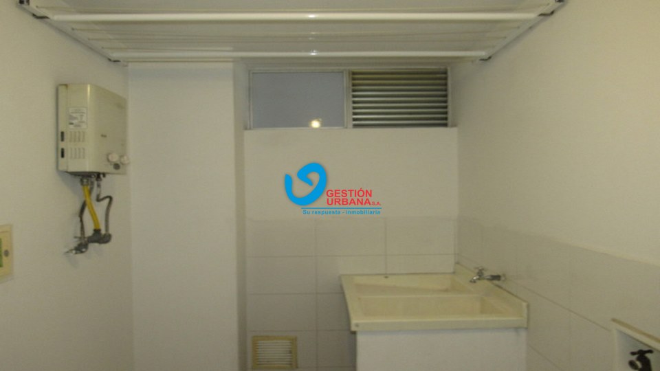 730F11.jpg