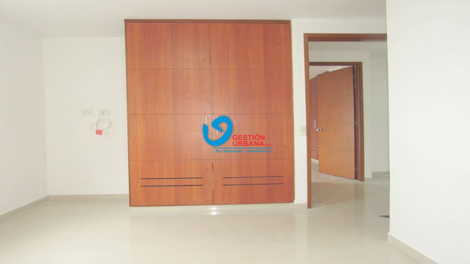 730F6.jpg