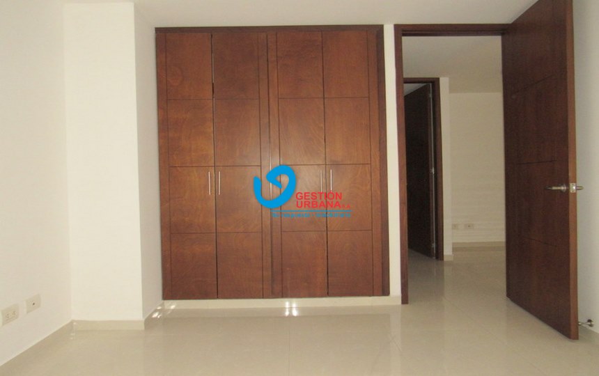 831F8.jpg