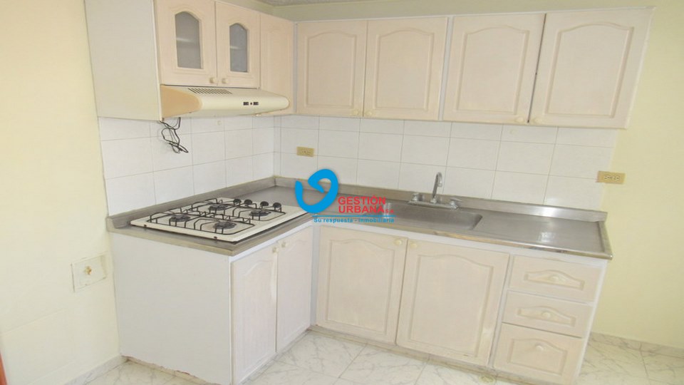 2635F4.jpg