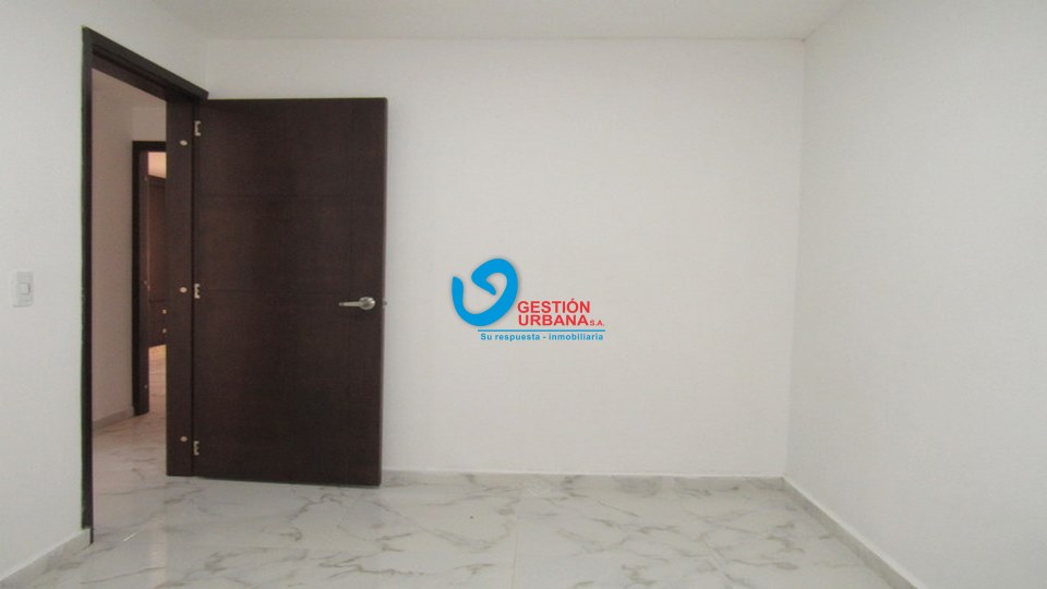 3945F11.jpg