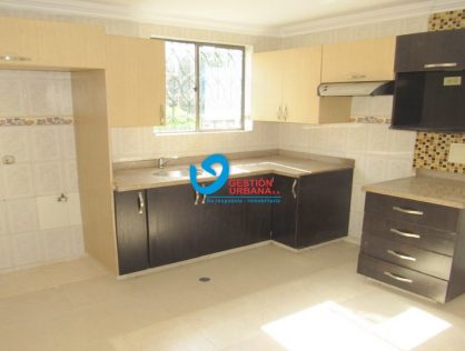 URBANIZACION LOS NOGALES DE LA FLORIDA-CASA-Código 3969