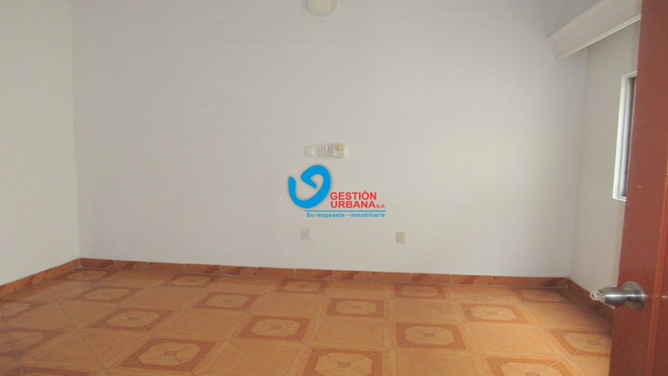 4139F17.jpg