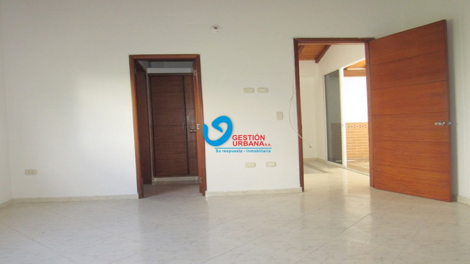 4279F10.jpg
