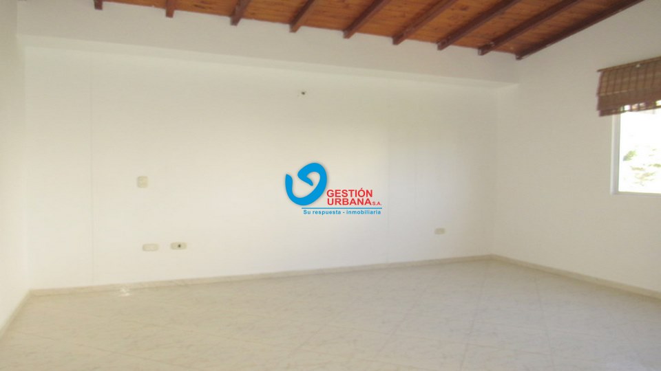 4279F9.jpg