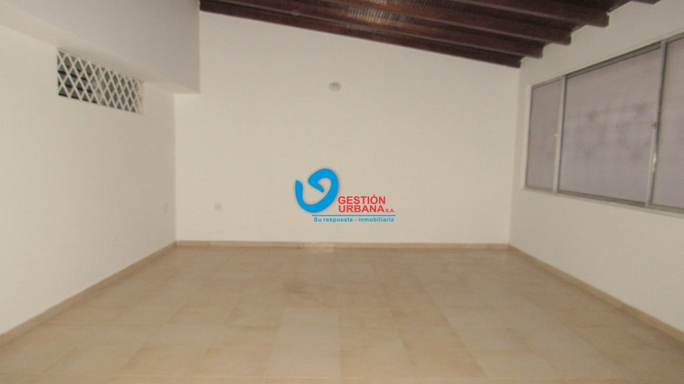 4287F15.jpg